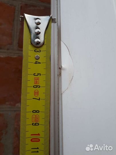 Дверь металлопластиковая балконная с окном