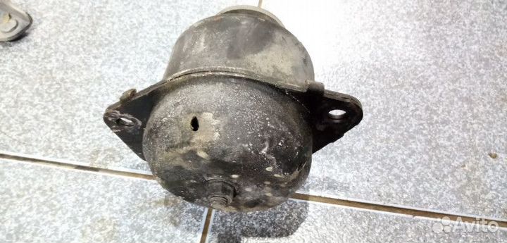 Опора двигателя Saab 9-5 1