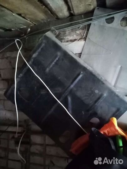 Поддоны новые от ваз и priora