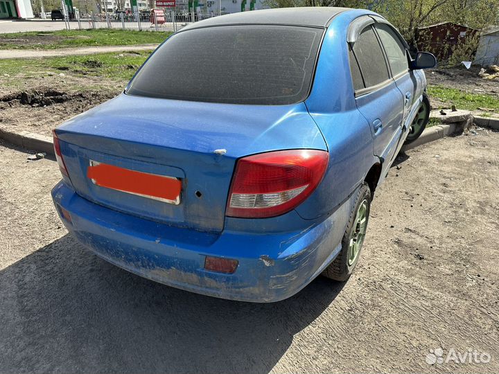 В разборе Киа рио 2 Kia rio 2