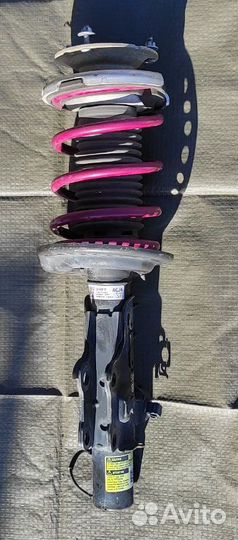 Передняя правая стойка Magnetic Cadi ATS 13-19 RWD