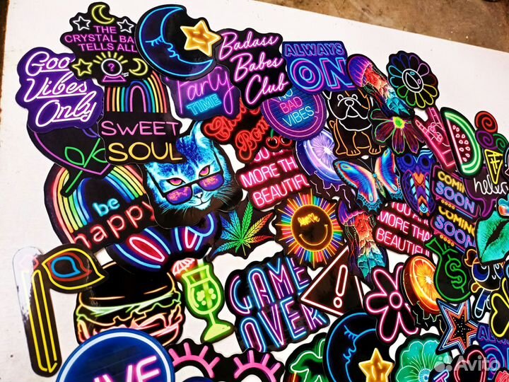 Огромный набор наклеек стикеров неоновых 88 шт