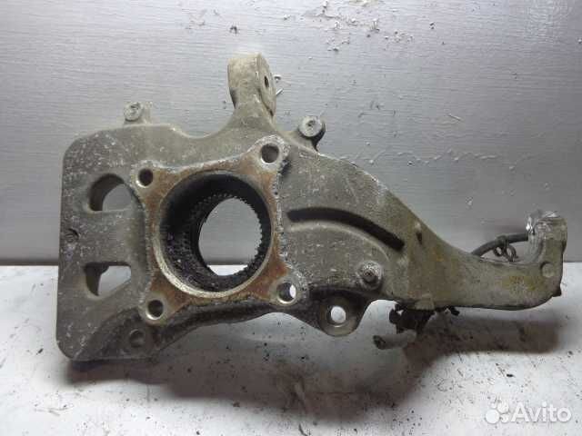 Кулак поворотный левый Ford Expedition 2