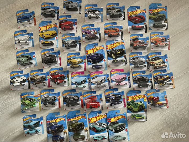 Hot wheels машинки