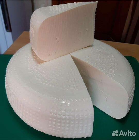 Свежее козье и коровье молоко