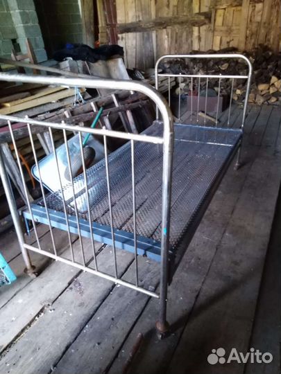 Кровать с панцирной сеткой