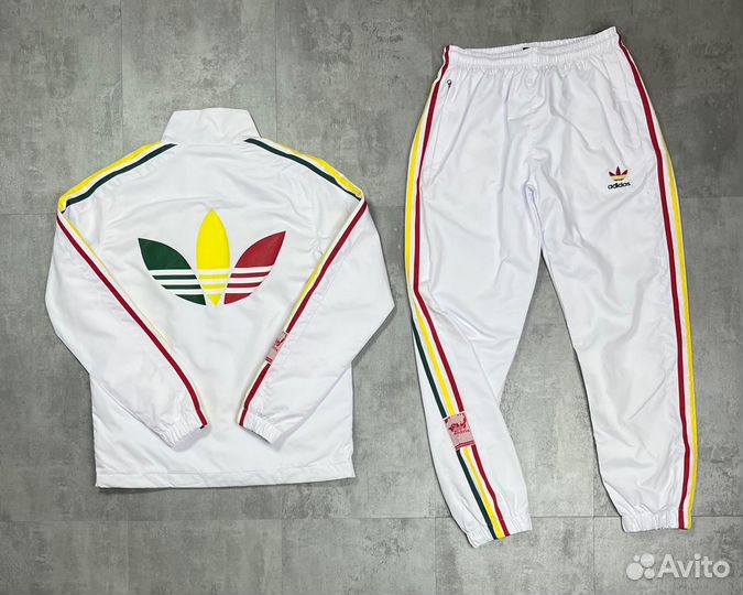 Спортивный костюм Adidas