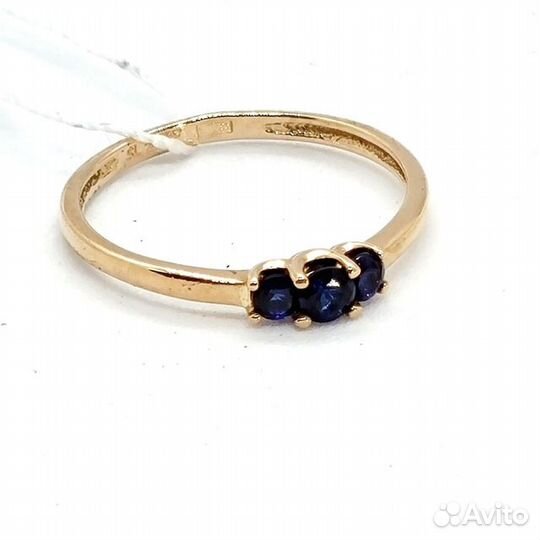 Золотое кольцо с камнем 17р