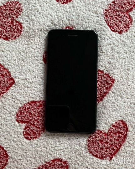 Телефон iPhone 7 plus