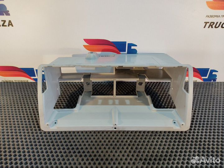 Корпус консоли салона левый Iveco Stralis