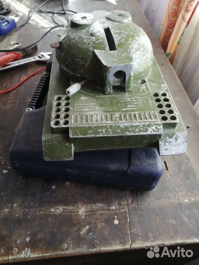 Игрушка танк СССР