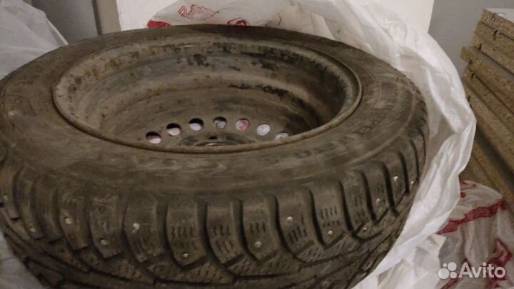 Диски R15 и зимняя резина только на камеру