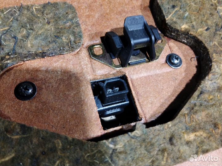 Полка багажника Ауди а4 б5 рестайлинг