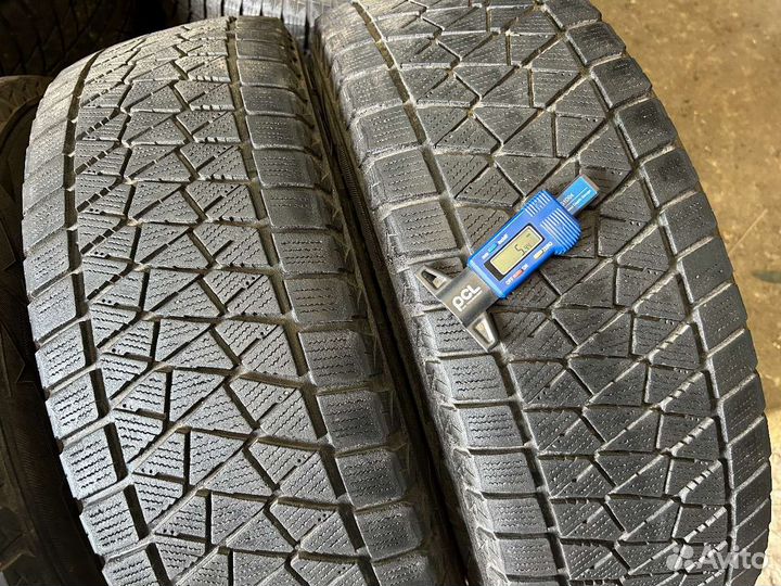 Bridgestone Blizzak DM-V2 215/70 R16