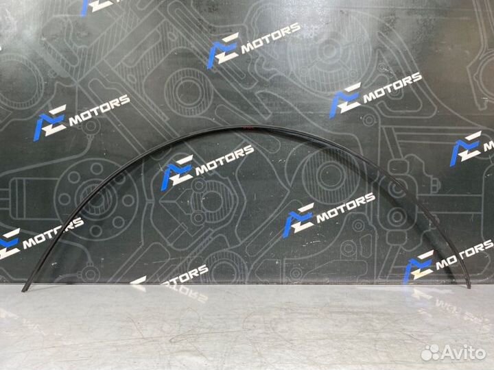 Молдинг лобового стекла Audi Q7 4L BAR 2007