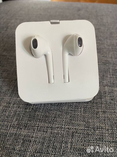 Проводные наушники для iPhone