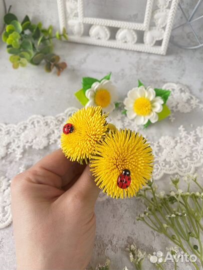 Одуванчики и ромашки на резиночках