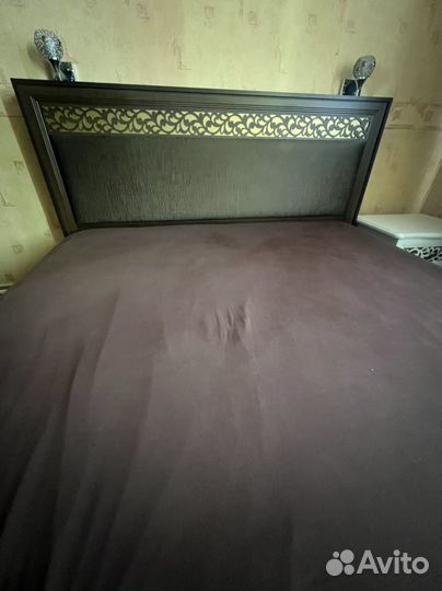 Кровать двухспальная 160 200 деревянная