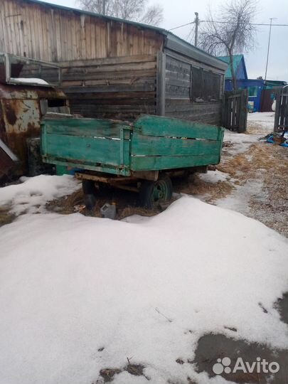 Тракторный прицеп телега