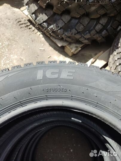 Pirelli Formula Ice 225/60 R17 99T