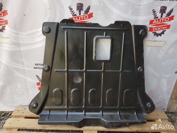 Защита двигателя Renault Duster 1 F4RA 2014