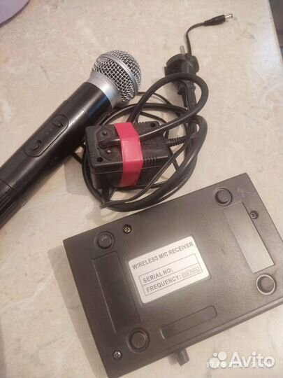 Радиомикрофон shure SH-200