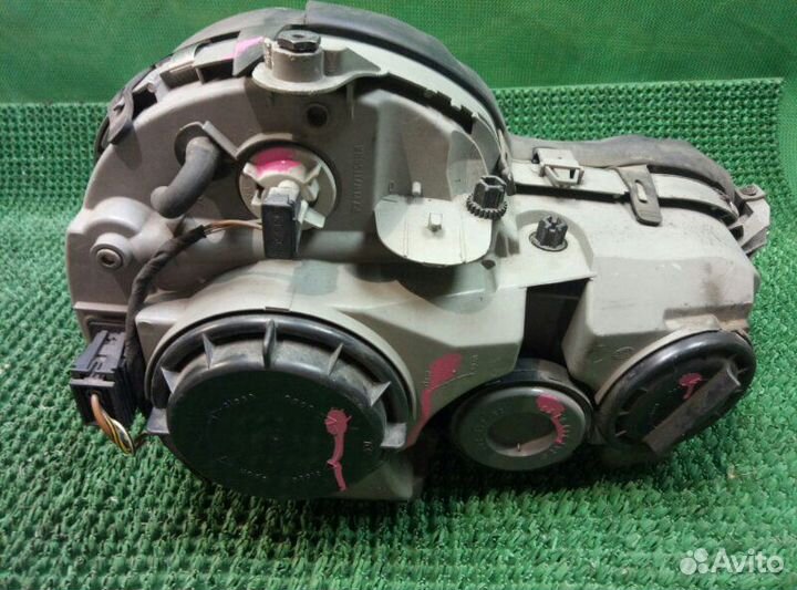 Фара передняя левая Mercedes-Benz E-Classe W210