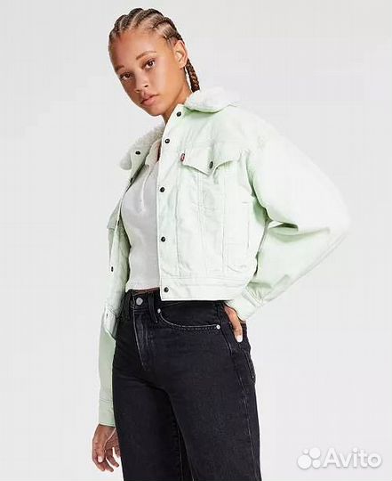 Джинсовая куртка женская levis