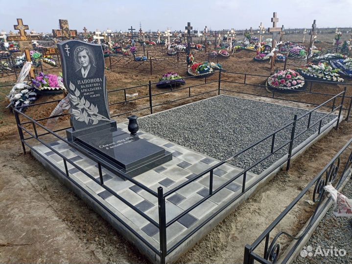 Памятники из гранита, комплексы, благоустройство