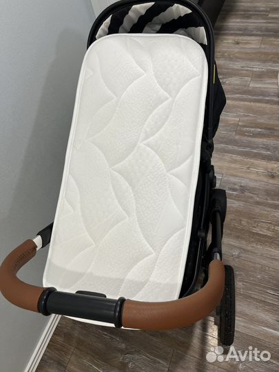 Коляска happy baby mommer