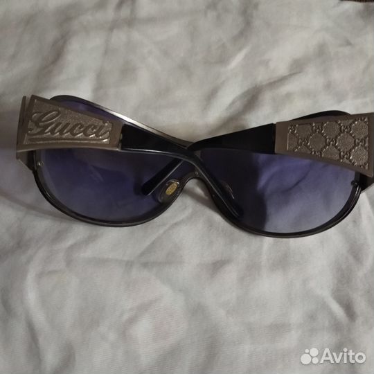 Солнцезащитные очки gucci