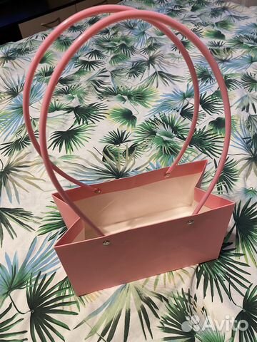 Пакет подарочный розовый с ручками