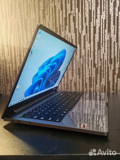 Ноутбук Ryzen 7 4800H / 16гб оперативка / 500 SSD