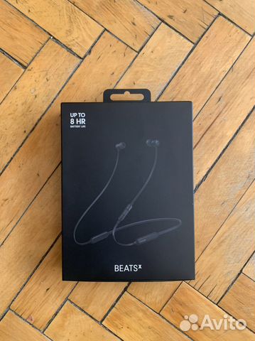 Коробка от наушников Beats X