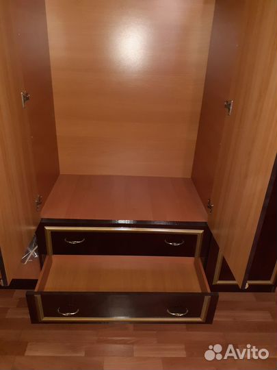 Шкаф для одежды 4х створчатый