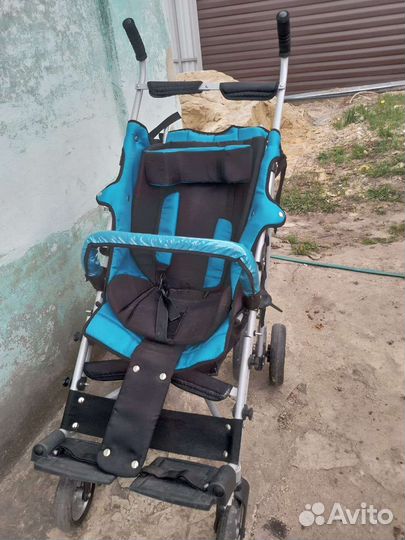 Коляска детская инвалидная
