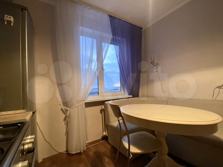 2-к. квартира, 53,1 м², 8/10 эт.