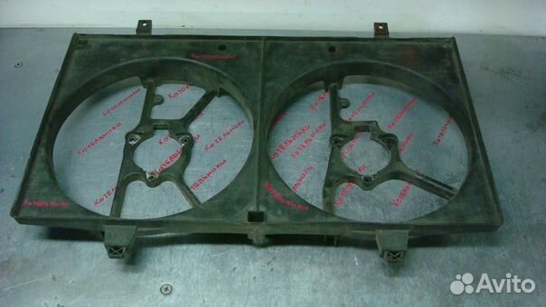 Nissan V10 21481-BU110 Диффузор вентиляторов