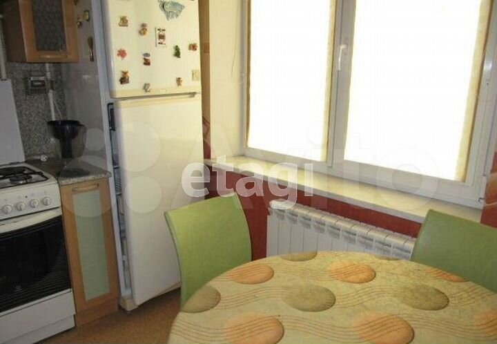 2-к. квартира, 55 м², 4/10 эт.