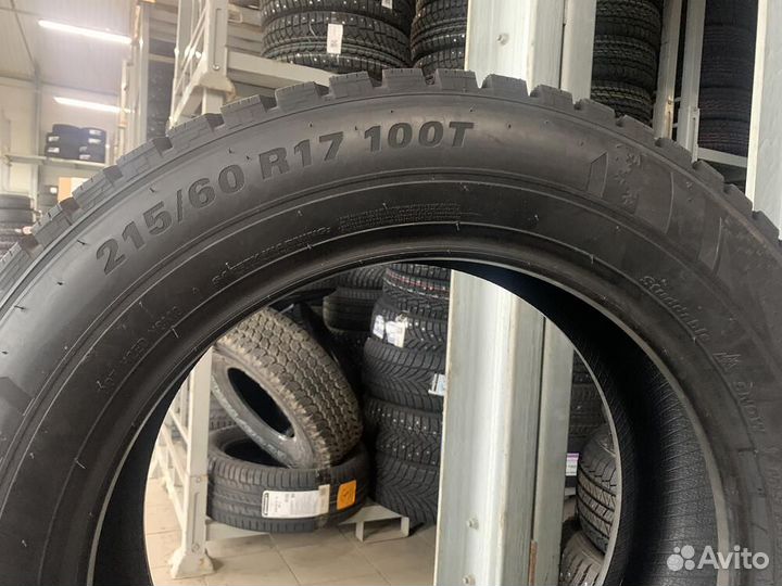 Kumho WinterCraft SUV Ice WS31 215/60 R17 100T