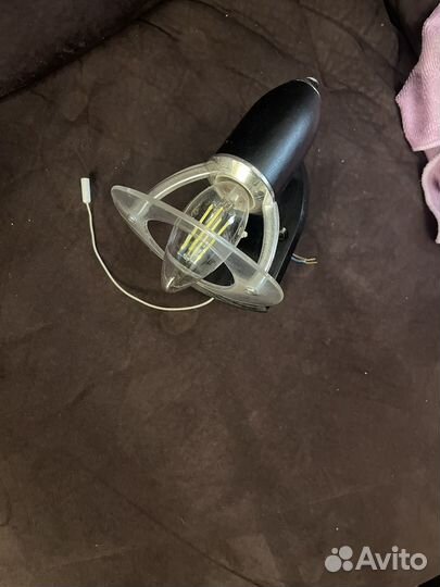 Бра на 3 лампочки и одну