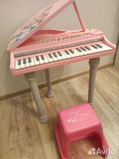 Синтезатор, детский рояль