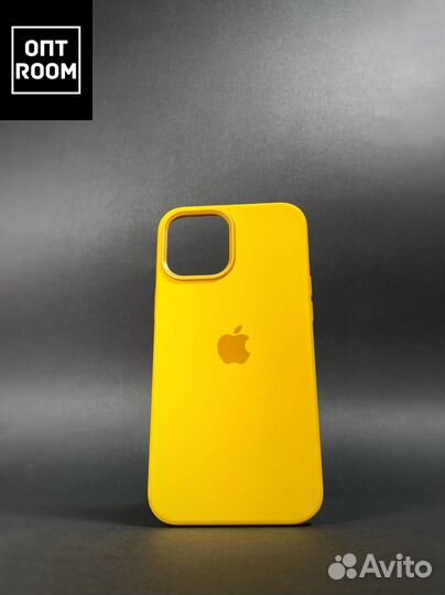 Силиконовый чехол на iPhone 12 ProMax