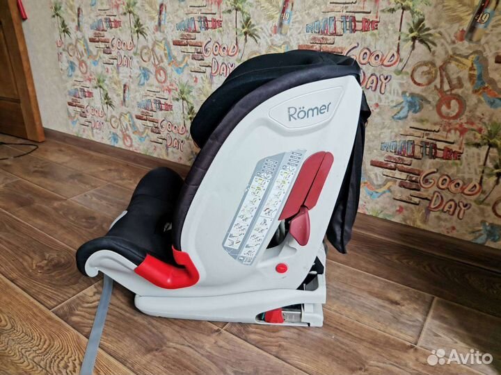 Детское автокресло britax romer isofix trifix