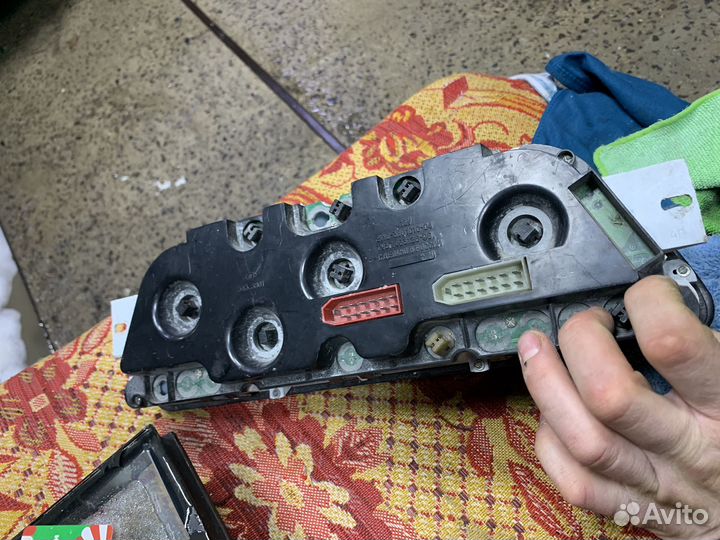 Шиток приборов ваз 2113,2114,2115,нива4х4