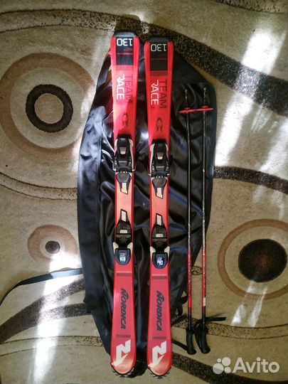 Горные лыжи, горнолыжные ботинки, палки