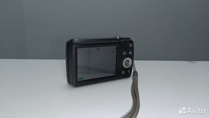 Цифровой фотоаппарат Casio Exelim