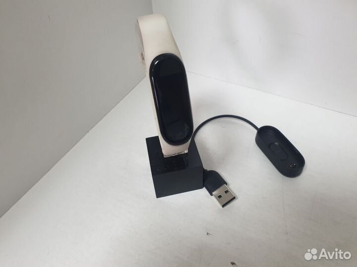 Фитнес-браслеты Xiaomi Mi Band 4