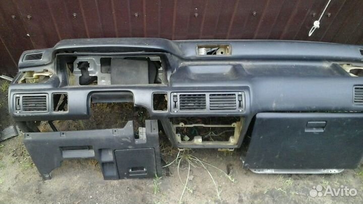 Панель митсубиси галант е32а