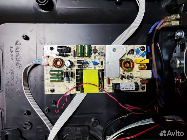 Телевизор Erisson 22LEN52 (Разбор)(По запчастям)